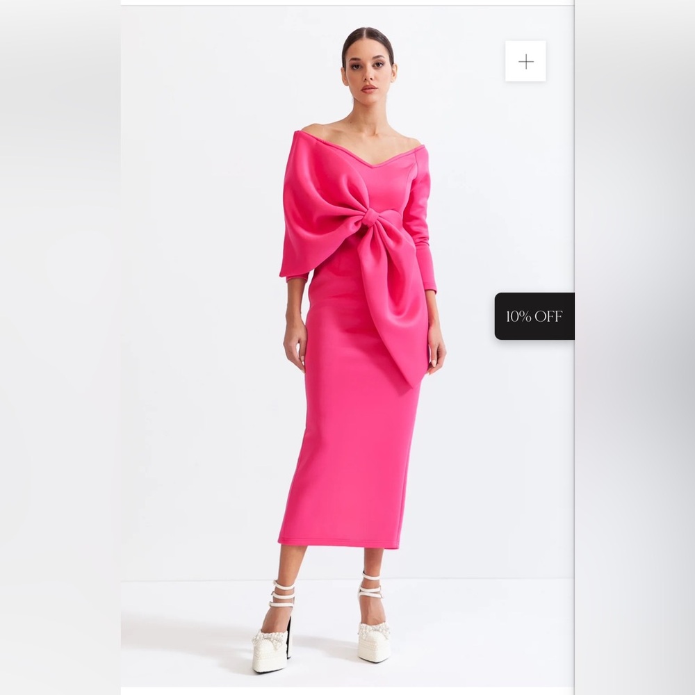 NWT - LONG SLEEVE CUT OUT RIBBON MIDI DRESS - FUCHSIA